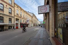 På Andra Långgatan i Gøteborg summer det med restauranter og barer.  Foto: Peter Kvarnström