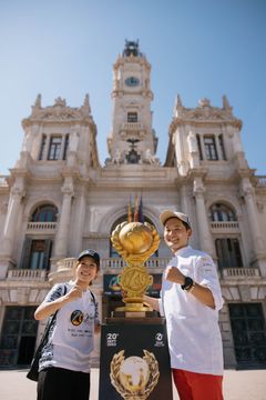 World Paella Day 2023 Valencia, med den store pokal.