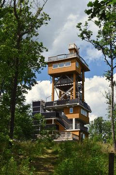Mundekulla Eco Tower, med overnatning over trætoppene