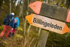 Jättadalen ved Billingen, Skövde. Her kan et efterårsophold indeholde både vandring og mountainbike i naturområdet omkring bjerget og efterfølgende spa og overnatning på Billingehus.