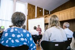 Borgmester Ann Sofie Orth er glad for at kommune og borgere kan være 'demokratiske legekammerater', blandt andet i denne Borgersamling.