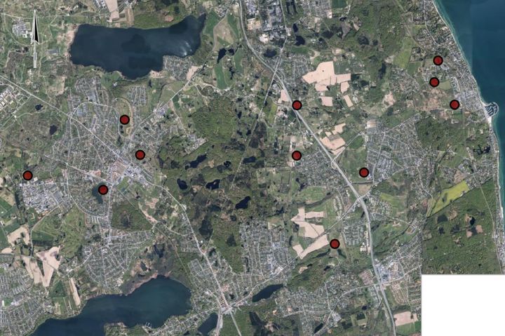 Kort som viser 11 nye bænke som opsættes i 2025 rundt omkring i Rudersdal Kommune.