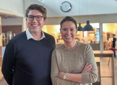 Bestyrelsesformand på Holte Skole Julie Kristine Strange og formand for Børne- og Skoleudvalget Christoffer Buster Reinhardt