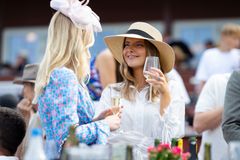 Find derbytøjet frem til lørdag 2. august.