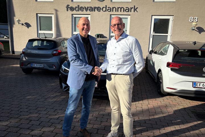 "Vi ser FødevareDanmark som en stærk stemme for fødevareerhvervene og som en organisation, der formår at samle branchen på tværs", siger Steen Sønnichsen (tv.), CEO i Tican. Her sammen med FødevareDanmarks direktør, Leif Wilson Laustsen (th.).