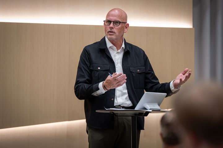 "Vi risikerer at gøre Danmark fattigere uden at gøre planeten grønnere. Det kan ingen være tjent med", argumenterer Leif Wilson Laustsen, direktør i FødevareDanmark.