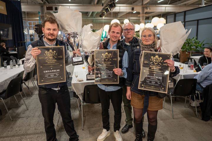 Chr. Vollstedt sikrede sig titlen som Danmarks bedste i hele tre ud af syv kategorier, da Danske Slagtermestre og FødevareDanmark afviklede fagkonkurrencen Danmarks Bedste Slagtervarer søndag aften.