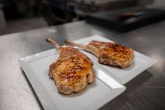 Alle grisen til Svendborg Gourmetgris kommer fra to gårde i området omkring Faaborg. Når de når slagtealderen bliver de kørt mindre end 30 minutter til Svendborg Slagtehus. Dermed undgår de en udmagrende og stressende transport.