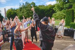 Den 5.–6. juni 2026 på Charlottenlund Slot afholdes eksklusive sommerkoncerter og kulturoplevelser i historiske omgivelser med musik, talks, gastronomi og elegant garden-party stemning.