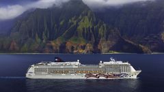 Krydstogtskibet Pride of America besøger fire øer på Hawaii på syv dage. Foto: NCL