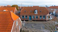 Rødt murstenshus i Ringkøbing med teglstenstag
