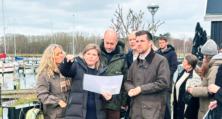 Minister for byer og landdistrikter Morten Dahlin besøgte fredag den 7. februar Greve Marina sammen med miljøminister Magnus Heunicke og kulturminister Jakob Engel-Schmidt samt repræsentanter fra de fem strandparkkommuner: Greve, Ishøj, Vallensbæk, Brøndby og Hvidovre Kommuner for at markere fremsættelsen af lovforslag om modernisering af Køge Bugt Strandpark.