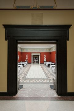 Carl og Ottilia Jacobsens private glyptotek på Valby Bakke.