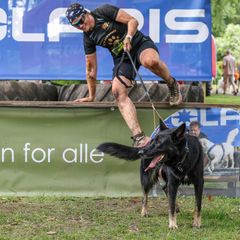 Konceptet er meget simpelt: Ifør dig tøj og sko, som er løbevenligt, sæt en sele og snor på din hund og begiv jer sammen ud på en strækning, hvor samarbejde og teamwork mellem hund og menneske er afgørende for jeres forcering af forhindringerne og gennemførslen af ruten. Når I kommer i mål, har I gennemført en K9 Biathlon!