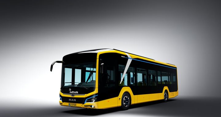 Både gule og blå elektriske busser vil snart pryde gadebilledet i Odder og Skanderborg kommuner. De gule er bybusser. De blå er til regional- og skoleruter i Odder.