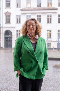 "Når vi som nu lever i en verden kendetegnet af krisestemning, har vi særligt brug for medier, som prioriterer at lægge spalter til debat om vores grundlæggende værdier," siger Jane Mylenberg.