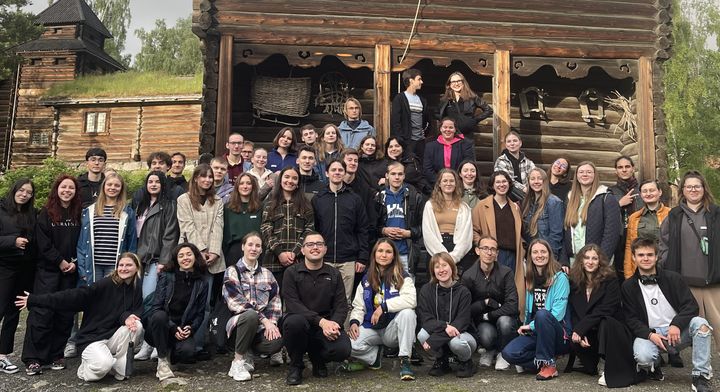 Sådan så det ud, da Nordisk Folkehøjskoleråd første gang samlede ukrainske unge på Nansenskolen i Lillehammer i 2024.