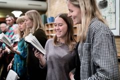 Alle de nye fællessangsarrangementer vil tage afsæt i naturen, både i sangene, maden og samtalerne.