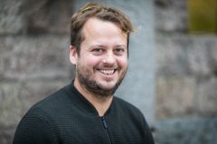 "Et folks politiske kapital hænger sammen med dets kulturelle kapital, men det er underbelyst hvordan," siger forstander på Testrup Højskole Simon Axø