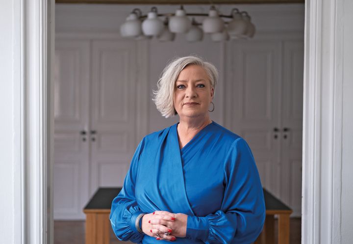 Regeringsgrundlaget rummer et tydeligt blik for de generationer, der skal forme fremtiden, og for de investeringer i mennesker og fællesskaber, som fremtidens samfund afhænger af, mener Højskolernes formand, Lisbeth Trinskjær