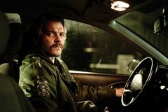 "Slangedræber" med Pilou Asbæk