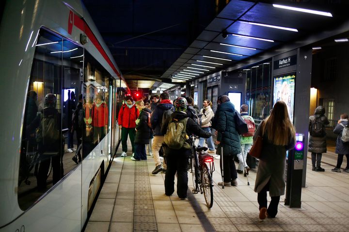 Cykler kan medtages gratis i Letbanen, hvis der er plads