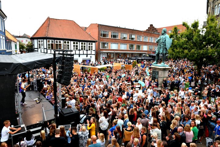 Med bus kommer du helt tæt på aktiviteterne i Randers Festuge