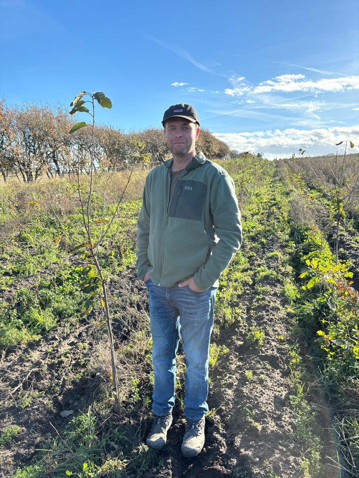 foto af ejeren af den nye skov på makren