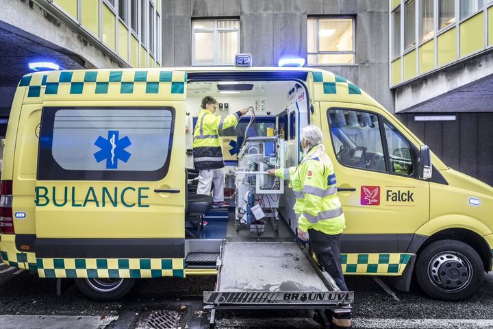 Falck er ved at implementere et blødnings-kit i alle de 400 ambulancer, som selskabet opererer i Danmark.