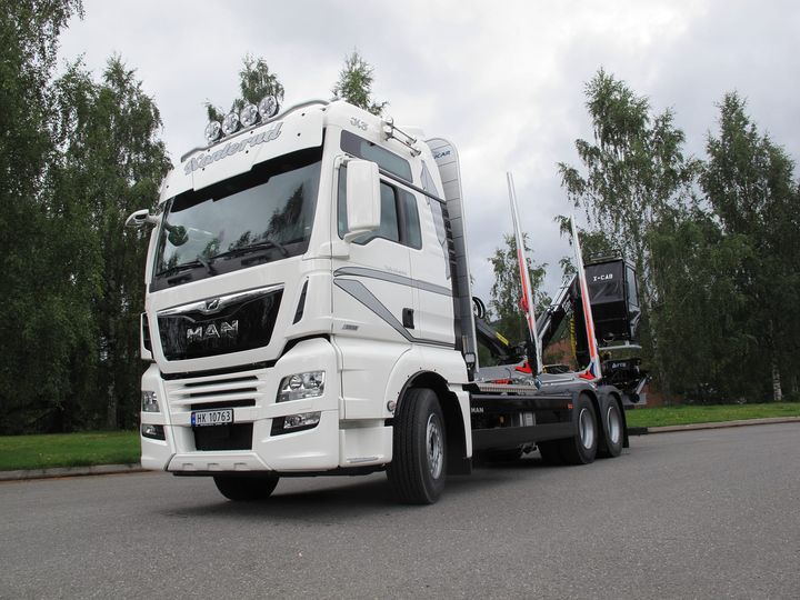 Konterud Transports nye tømmerbil skal kjøre mye i Trysil. Med krevende veier er det godt med en kraftig motor med høyt dreiemoment.