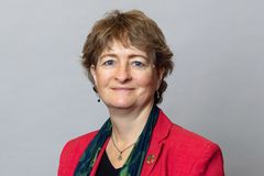 Portrætfoto af Line Barfod, klima-, miljø- og teknikborgmester i Københavns Kommune