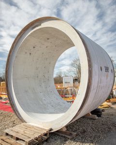 Her ses et af de tunnelrør, som tunnelboremaskinen skal skubbe på plads én efter én i borearbejdet på Valby Skybrudstunnel.