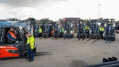 Medarbejderne på logistikcenteret har været med til at teste og vælge dere nye elektriske "arbejdsplads på hjul". I alt er ni dieseldrevne køretøjer erstattet med elektriske modeller.