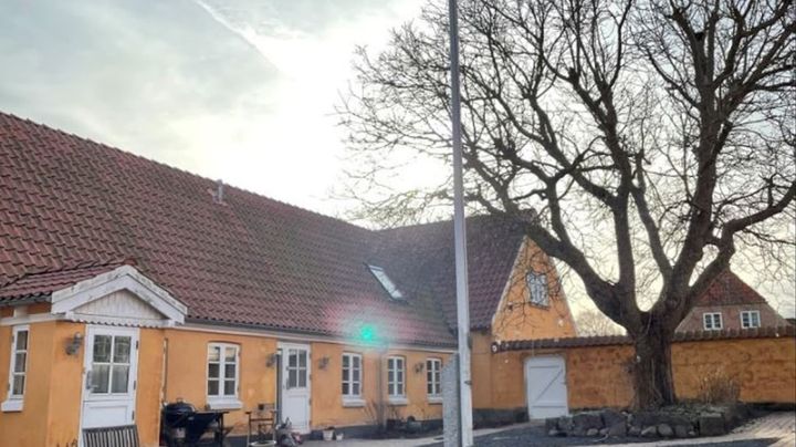 På en skala fra 1-5 hvor 5 er det bedste, er Bjæverskovhus Kvindekrisecenter blevet vurderet til 4,82 i Socialtilsynets første tilsyn efter centeret åbnede i 2020.