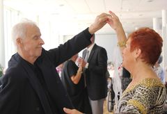 Glæden strålede ud af ansigterne på beboerne på Langagergård Plejecenter til afdansningsballet.

Foto: Jannik Preisler
