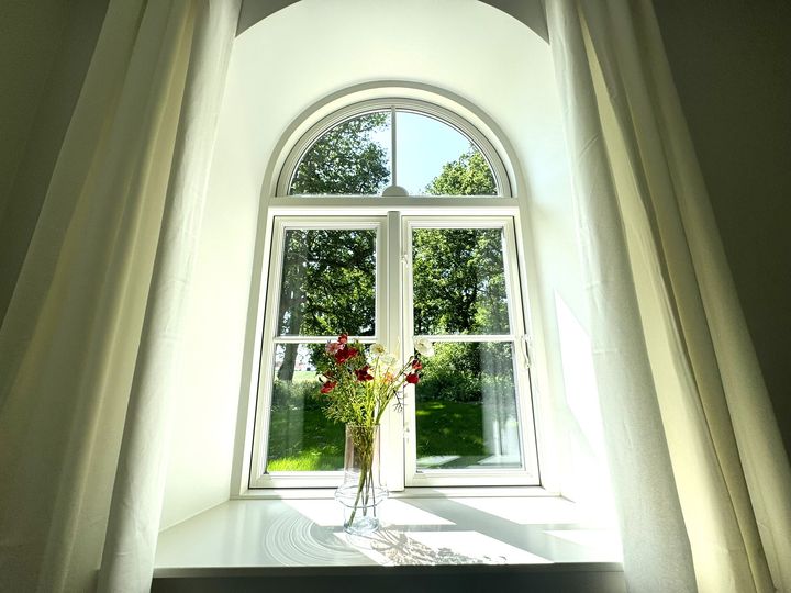 Udsigt fra værelse på Carolinesminde - et kriseecenter for voldsudsatte kvinder og LGBT+ personer, som bruger rusmidler og har psykiatriske diagnoser.