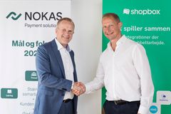 Nokas og Shopbox ser frem til lancering af ny service, der digitaliserer kontanthåndtering. Karsten Henriksen, adm. direktør fra Shopbox og Morten Kierkegaard adm. direktør fra Nokas.