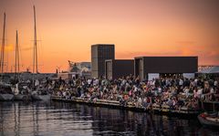 Solnedgang over Ofelia Plads