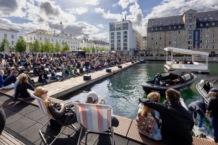 Kyssetrappen og Kvæsthusbassinet set fra Ofelia Plads