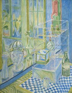 Christine Swane, Opstilling med fuglebur med to fugle og buste med hue, 1952. Foto: Ole Friis.