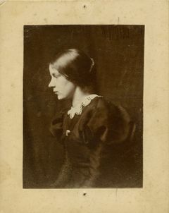 Ukendt fotograf, Portrætfoto af Christine Swane, 1901, Kerteminde Byhistoriske Arkiv, B6796