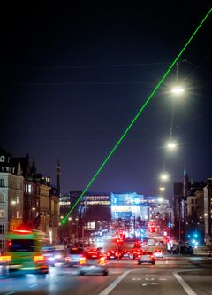 The Greeen Beam strækker sig med den 9 km den længste strækning nogensinde over byen fra Tivoli, over Filmtaget på Cinemateket til B&W-hallerne på Refshaleøen, og Frederiksberg Rådhus.
