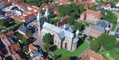 Der kommer til at ske store ændringer i kvarteret omkring Viborgs smukke domkirke. Foto: Troels Mikkelsen
