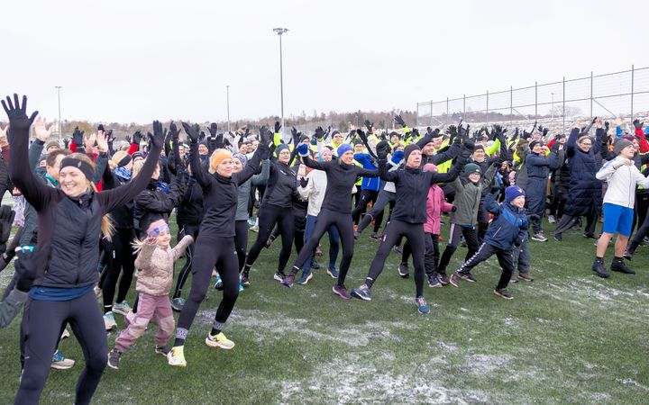 Der er allerede stor opbakning til opvamningskativiteter forud for Royal Run som her på Viborg Syd Idrætscenter / Foto: Malthe Hvid