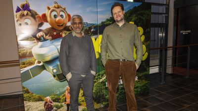 Sunit Parekh, animator og ejer af Hydralab Studios, kom til premieren på Krølle Bølle med sin kreative partner i Hydralab Studios Tonni Zinck, der også var fotograf og animationsinstruktør på Krølle Bølle