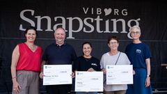 Borgmester Katrine Fusager Rohde (tv) ses her med repræsentanter fra de tre vinderbyer samt projektleder for ”Arven efter Royal Run Viborg”, Pia Viller Arendt. / Foto: Viborg Kommune
