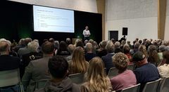 Årets Landdistriktskonference blev afholdt 23. september 2026 i Møldrup Sports- og Kulturcenter med temaet: Fra bolig til bosætning – grønne løsninger for byen. Foto: Viborg Kommune