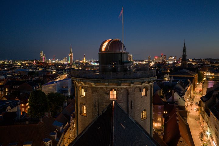Rundetaarn med åbent observatorium