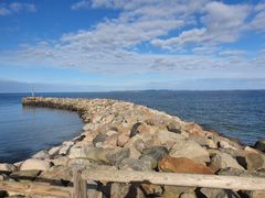 Den nuværende mole ved Hornbæk Havn.