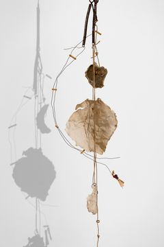 Alison Knowles: Retrospektiv 1960-2022. Udstillingsbillede. Nikolaj Kunsthal, Nedre Galleri. København 2026.